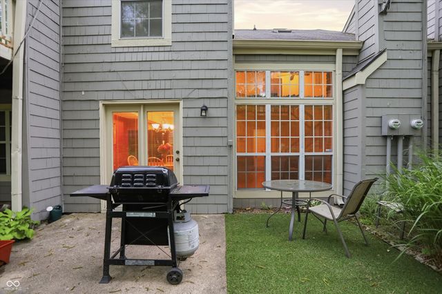 9352 Aberdare Drive, Indianapolis, IN 46250