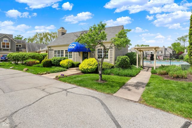 9352 Aberdare Drive, Indianapolis, IN 46250