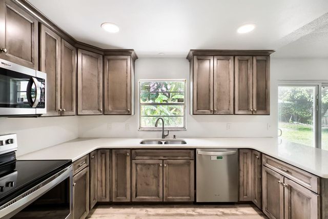 2715 RAMSEY DR, Apopka, FL 32703