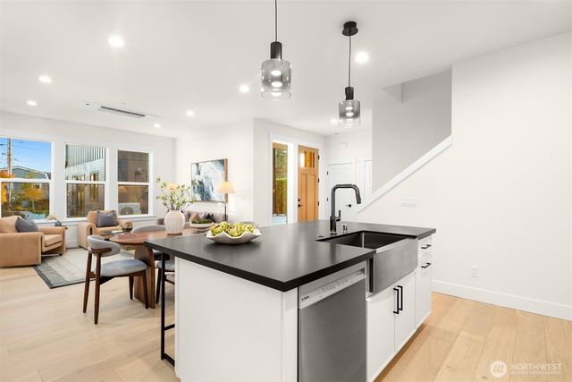 634 + 636 Eleventh Avenue, Kirkland, WA 98033