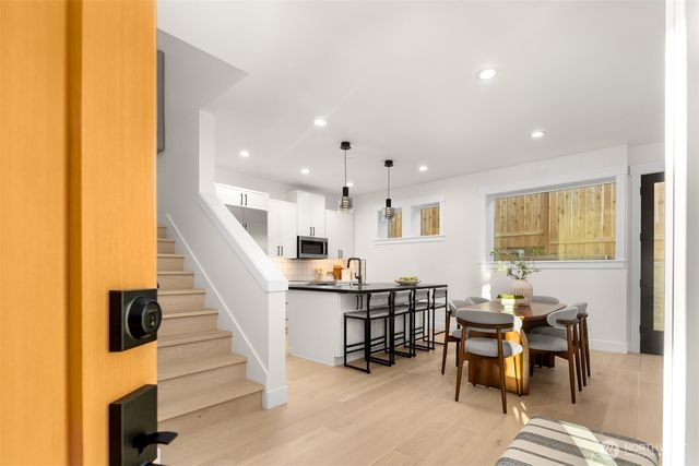 634 + 636 Eleventh Avenue, Kirkland, WA 98033