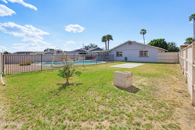 9521 N 43RD Drive, Glendale, AZ 85302