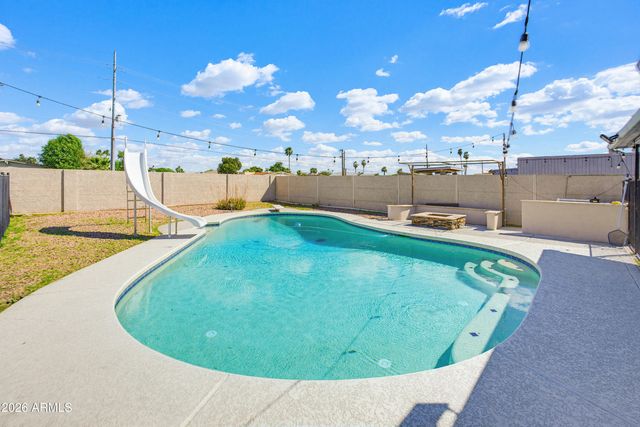 9521 N 43RD Drive, Glendale, AZ 85302