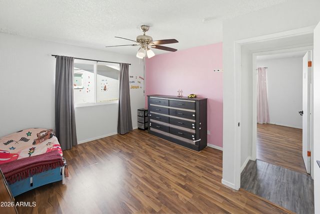 9521 N 43RD Drive, Glendale, AZ 85302