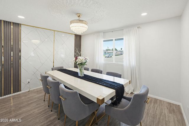 9521 N 43RD Drive, Glendale, AZ 85302