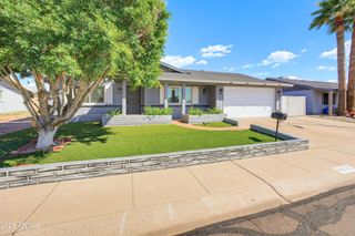 9521 N 43RD Drive, Glendale, AZ 85302
