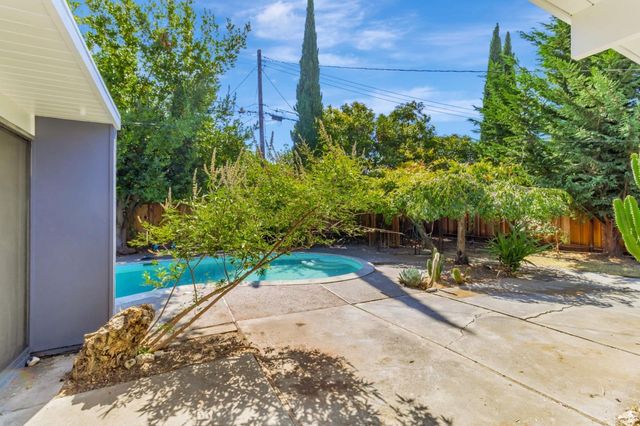 418 Ferne Avenue, Palo Alto, CA 94306