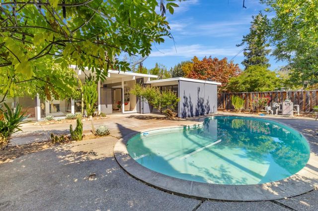 418 Ferne Avenue, Palo Alto, CA 94306