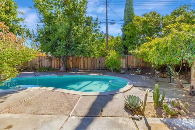 418 Ferne Avenue, Palo Alto, CA 94306