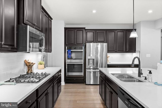 11218 WILLOW OAK CT, Fredericksburg, VA 22407