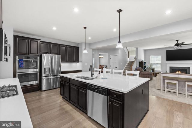 11218 WILLOW OAK CT, Fredericksburg, VA 22407