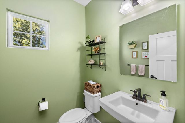 11218 WILLOW OAK CT, Fredericksburg, VA 22407