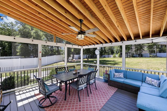 11218 WILLOW OAK CT, Fredericksburg, VA 22407