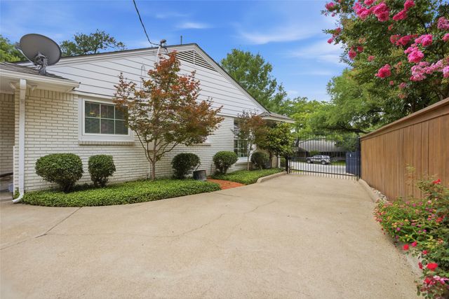 3321 Marquette Court, Fort Worth, TX 76109