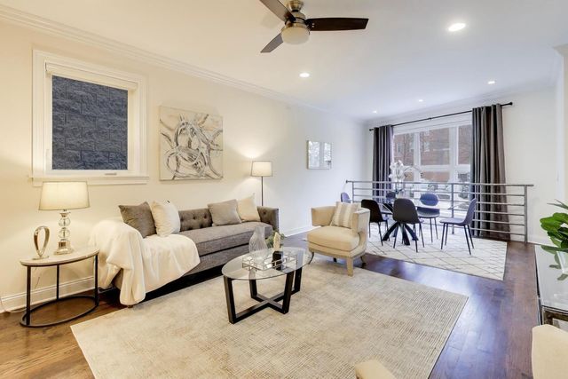 2726 W CORTEZ Street 1, Chicago, IL 60622