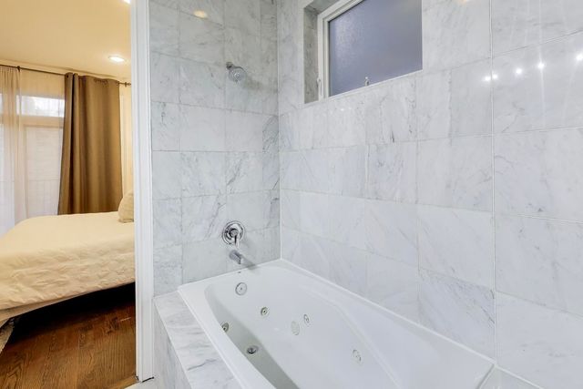 2726 W CORTEZ Street 1, Chicago, IL 60622