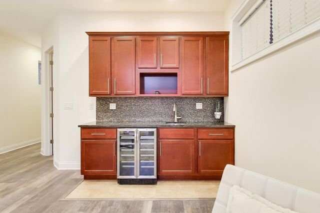 2726 W CORTEZ Street 1, Chicago, IL 60622