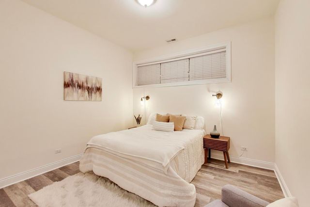 2726 W CORTEZ Street 1, Chicago, IL 60622