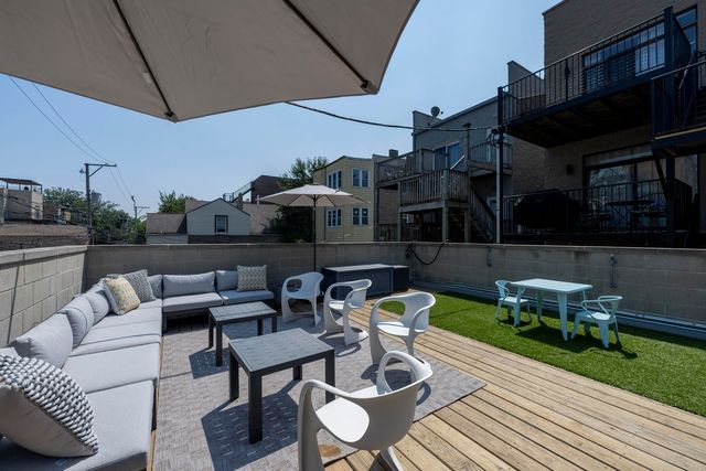 2726 W CORTEZ Street 1, Chicago, IL 60622