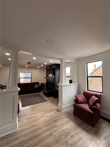 521 Spring St, Brownsville, PA 15417