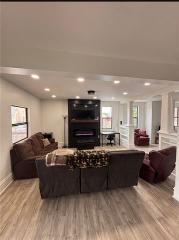 521 Spring St, Brownsville, PA 15417
