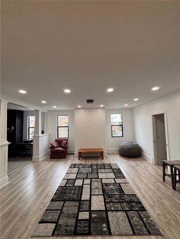 521 Spring St, Brownsville, PA 15417