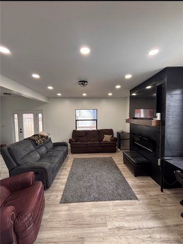 521 Spring St, Brownsville, PA 15417