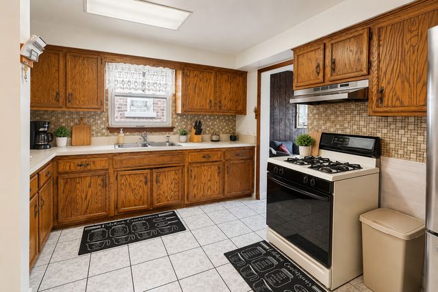 3023 W 54th Place, Chicago, IL 60632