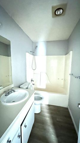 3907 Owen Street, Plainview, TX 79072