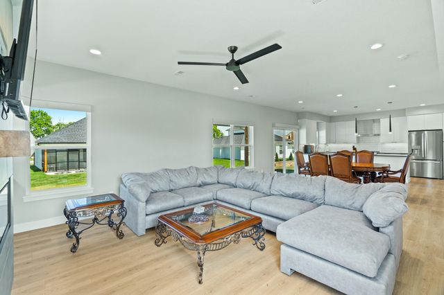 540 ANGELS REST WAY, Columbia, MO 65203