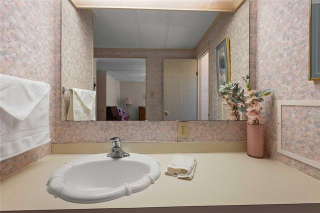 5323 SEVILLE DRIVE, Zephyrhills, FL 33541