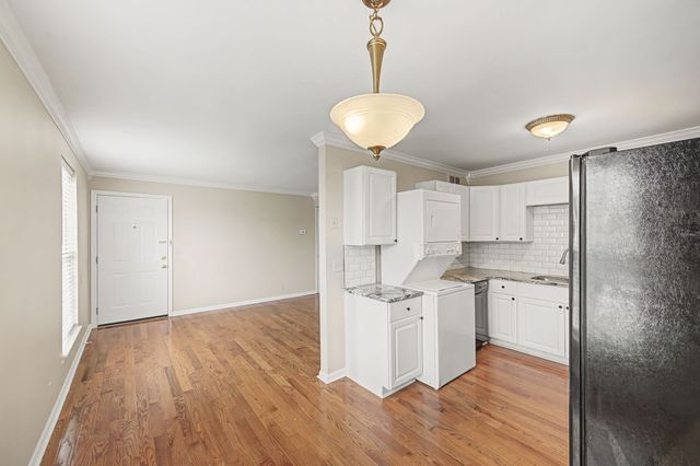 1011 Murfreesboro Rd Unit L10, Franklin, TN 37064