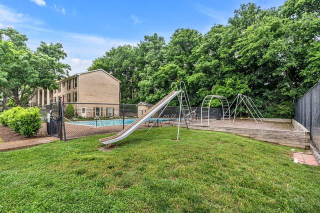 1011 Murfreesboro Rd Unit L10, Franklin, TN 37064