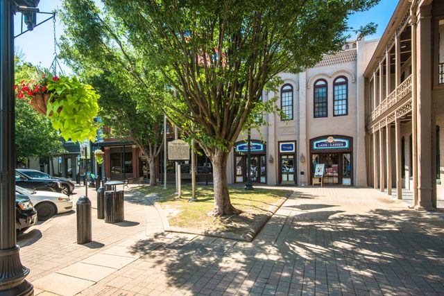 1011 Murfreesboro Rd Unit L10, Franklin, TN 37064