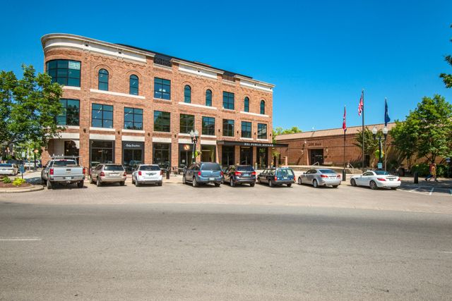 1011 Murfreesboro Rd Unit L10, Franklin, TN 37064