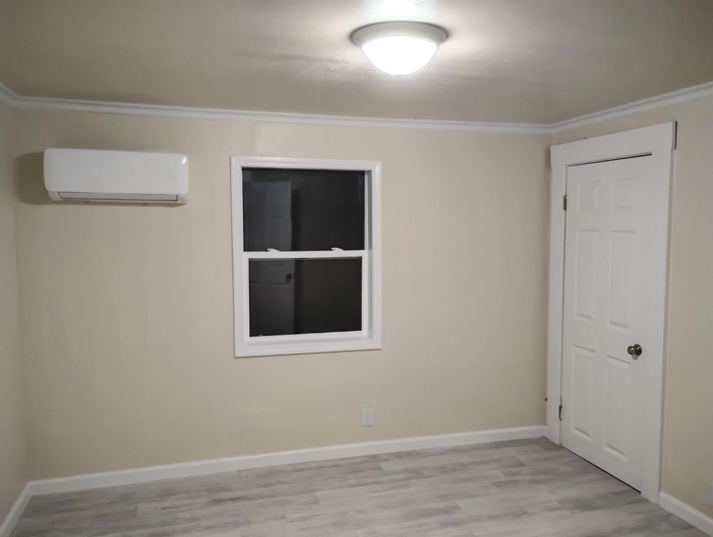 Image 47 of property listing at 2545 N Siskiyou Avenue, Kerman, CA 93630