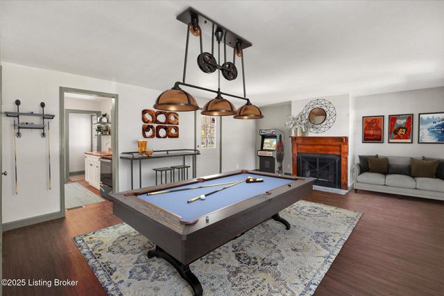 36 E College St, New Castle, KY 40050