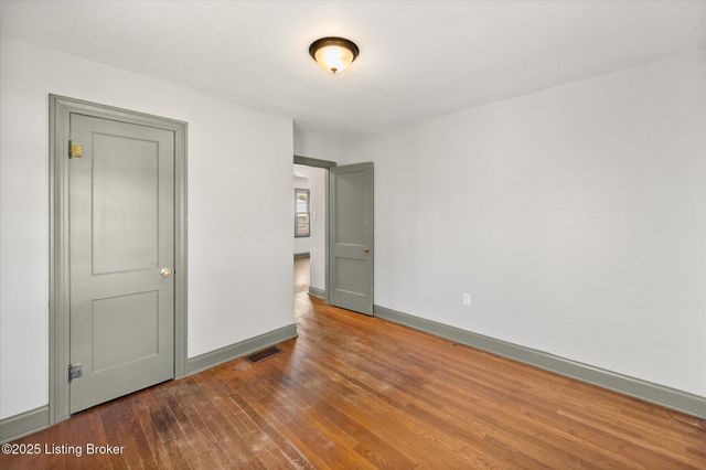 36 E College St, New Castle, KY 40050