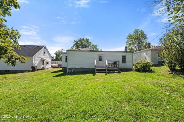 36 E College St, New Castle, KY 40050