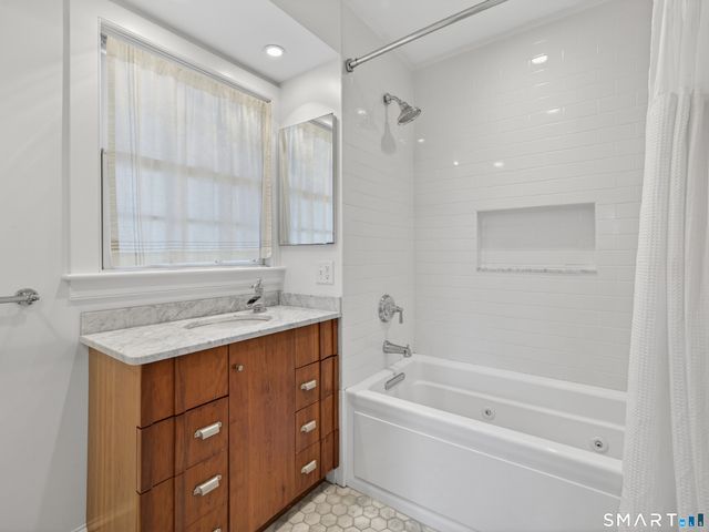 36 Pearl Street, Groton, CT 06355