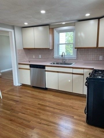 21 Woburn St, Waltham, MA 02453