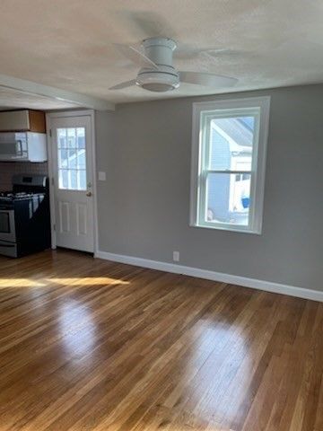 21 Woburn St, Waltham, MA 02453