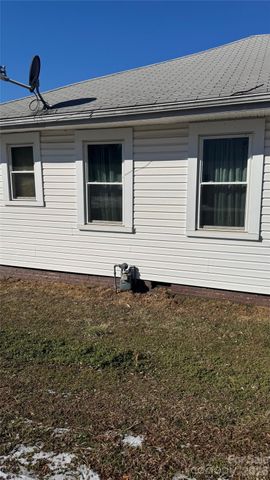 352 Kirby Drive, Charlotte, NC 28214