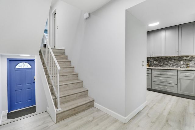 384 Golfview Road D, North Palm Beach, FL 33408