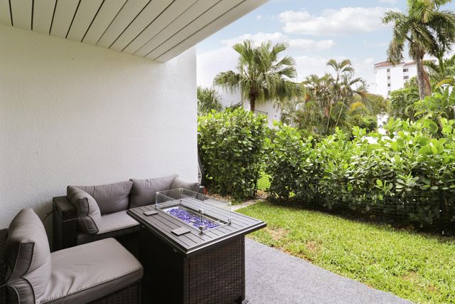 384 Golfview Road D, North Palm Beach, FL 33408
