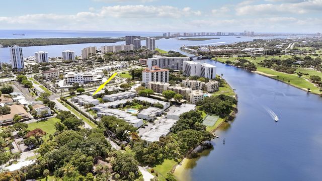 384 Golfview Road D, North Palm Beach, FL 33408