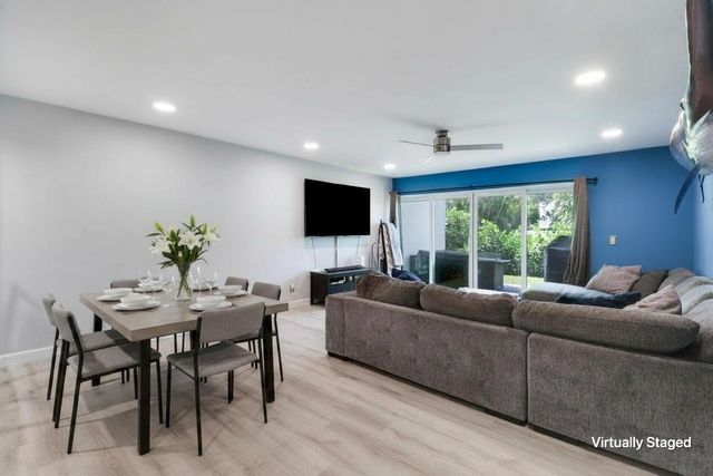 384 Golfview Road D, North Palm Beach, FL 33408