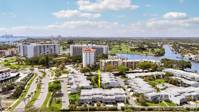 384 Golfview Road D, North Palm Beach, FL 33408