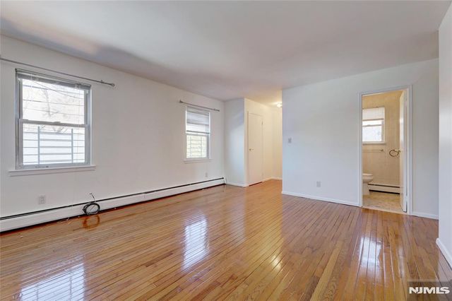 1021 JFK Blvd E, Weehawken, NJ 07086