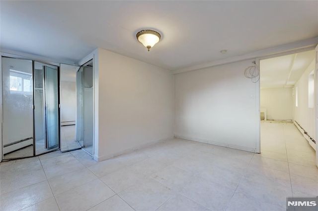 1021 JFK Blvd E, Weehawken, NJ 07086